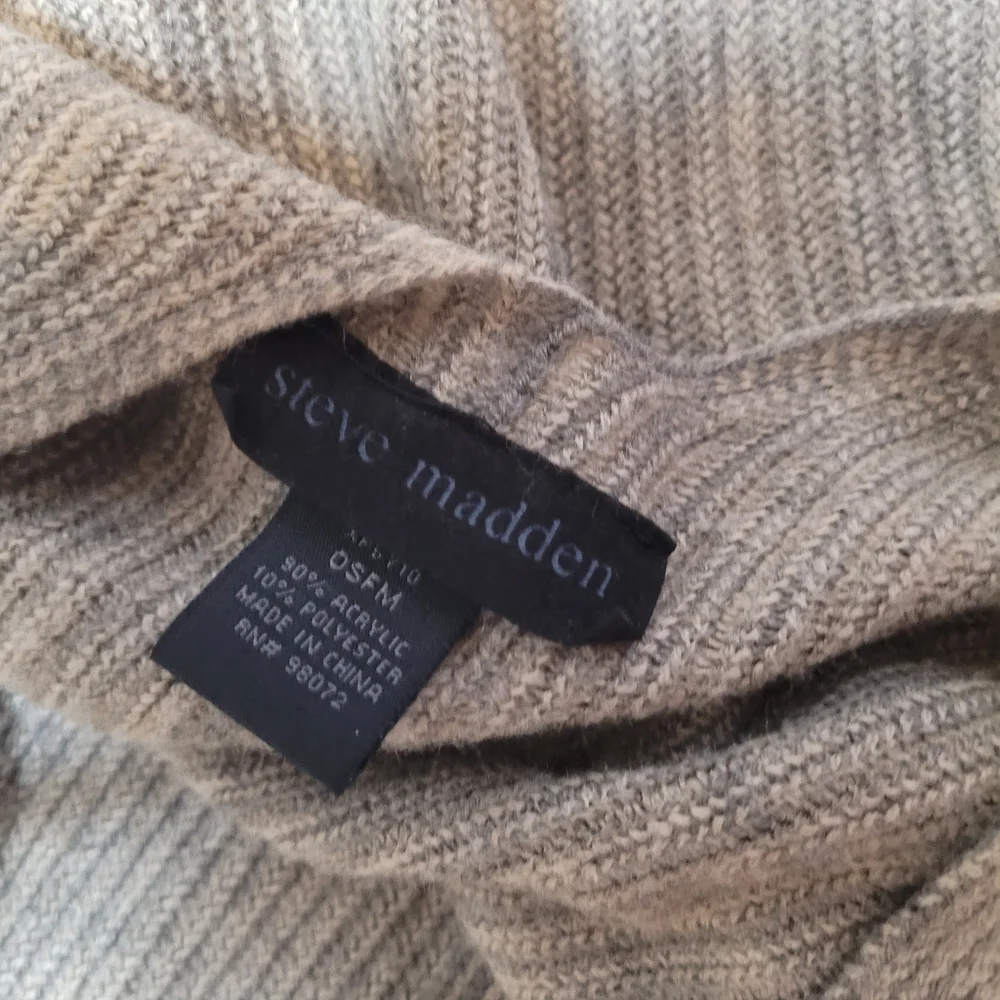 Steve Madden Gray Brown Shawl One Size Fits Most Fringed Hem Pockets